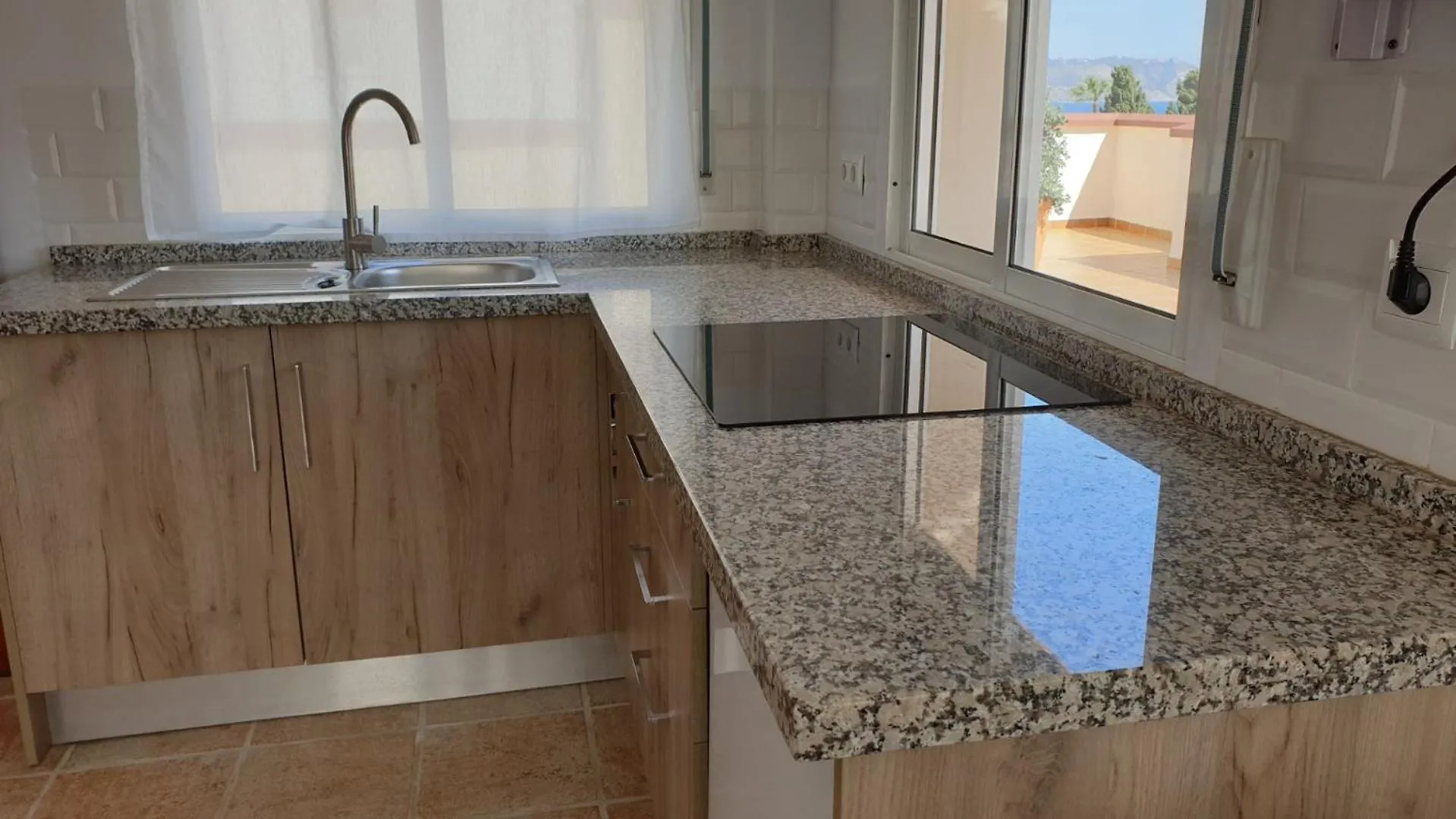 Hotel apartamentowy Apartamentos Latin Nerja Hiszpania